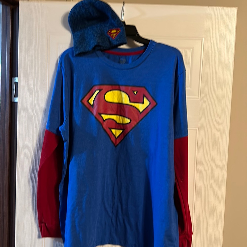 Superman shirt with beanie
